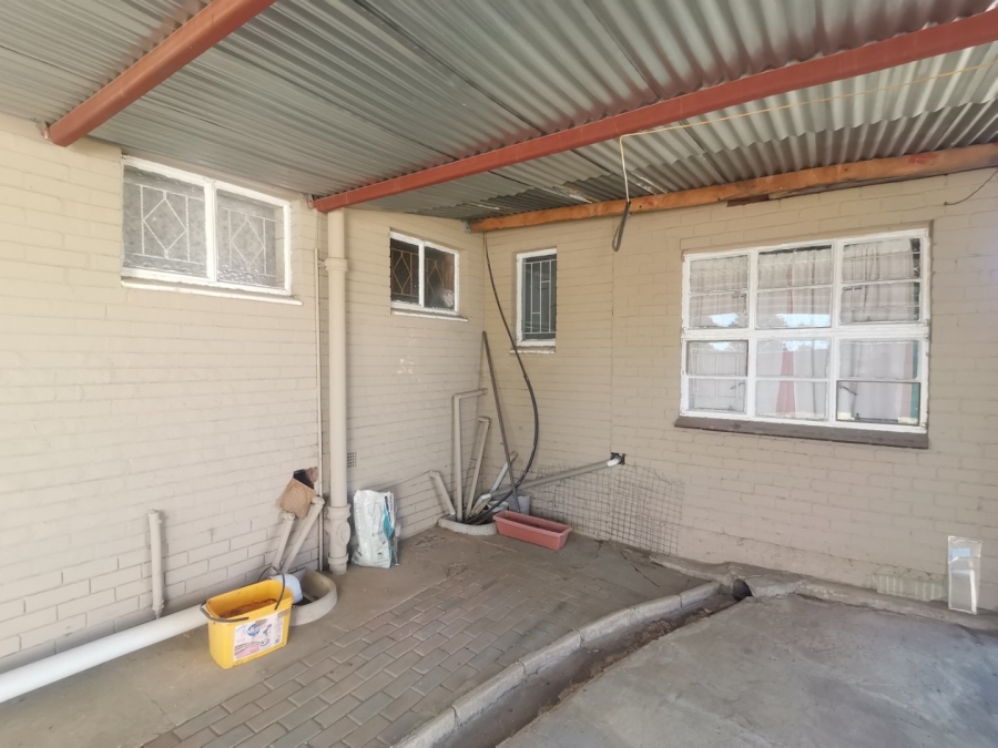 5 Bedroom Property for Sale in Senekal Free State
